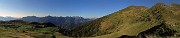 19 Dal dosso panoramico vista sui Piani e verso il Monte Avaro